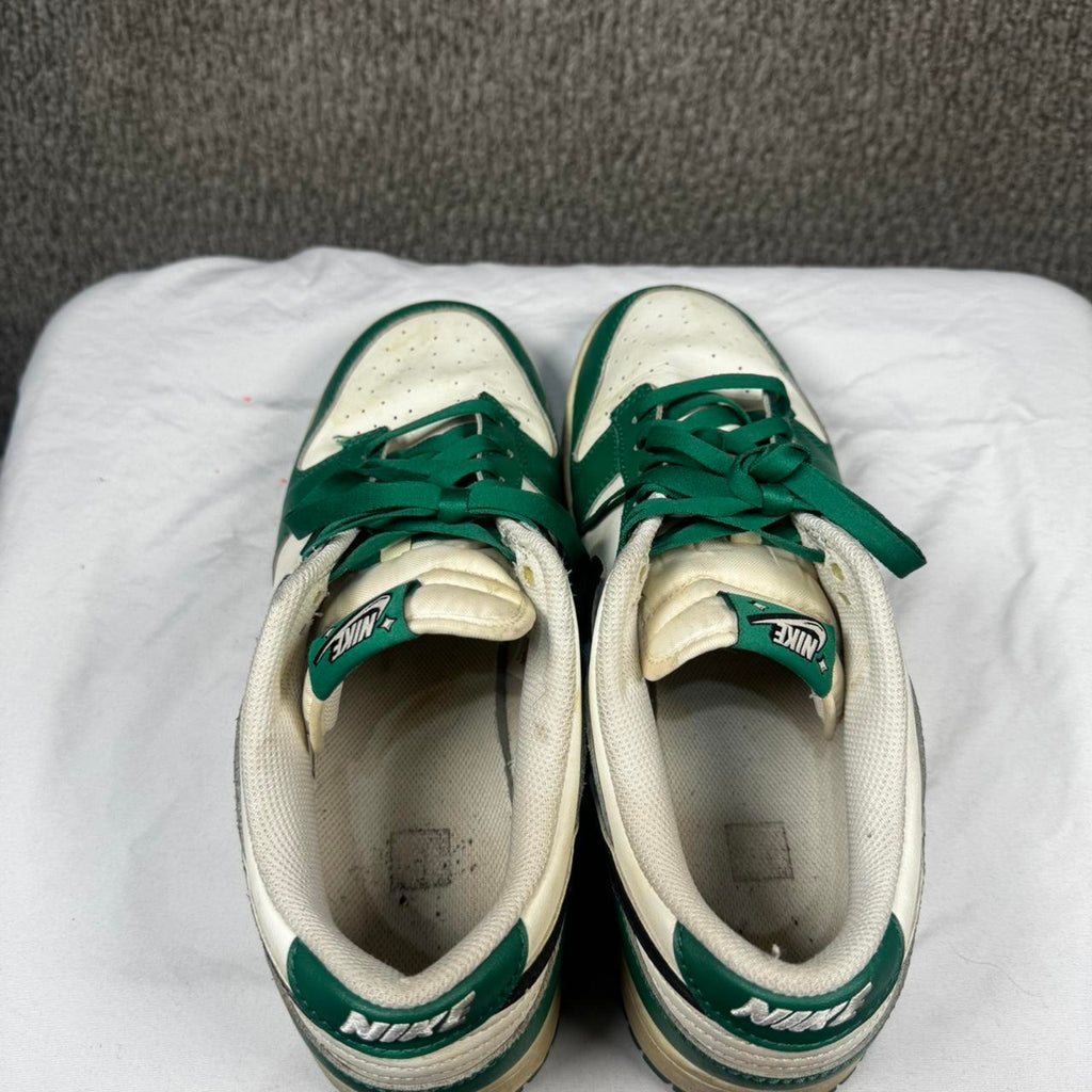 Nike dunk low pine green