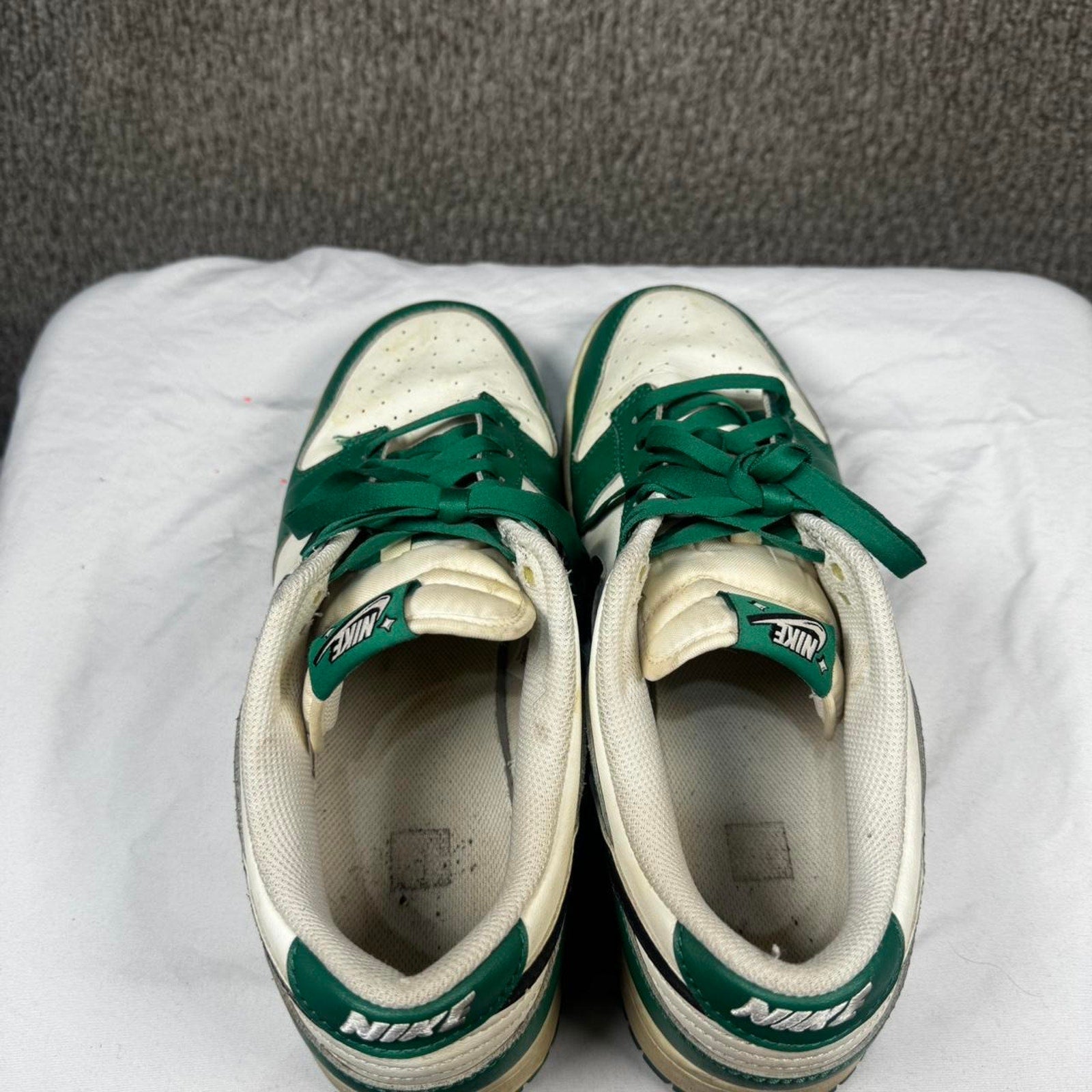 Nike dunk low pine green