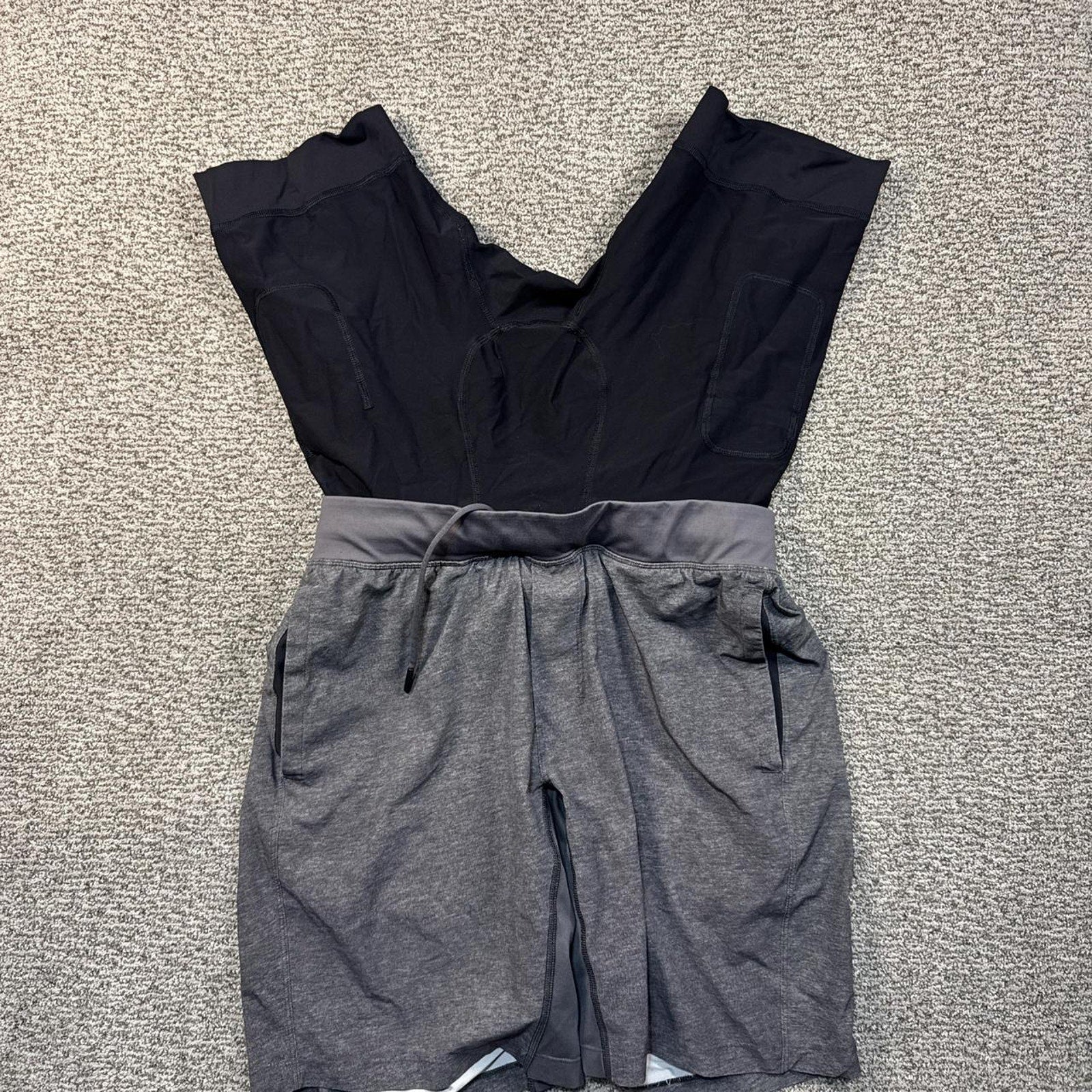 Mens Grey Lululemon size Large Inseam 9"