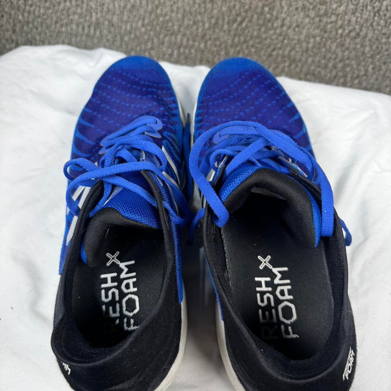 Mens Blue and black new balance Size 11