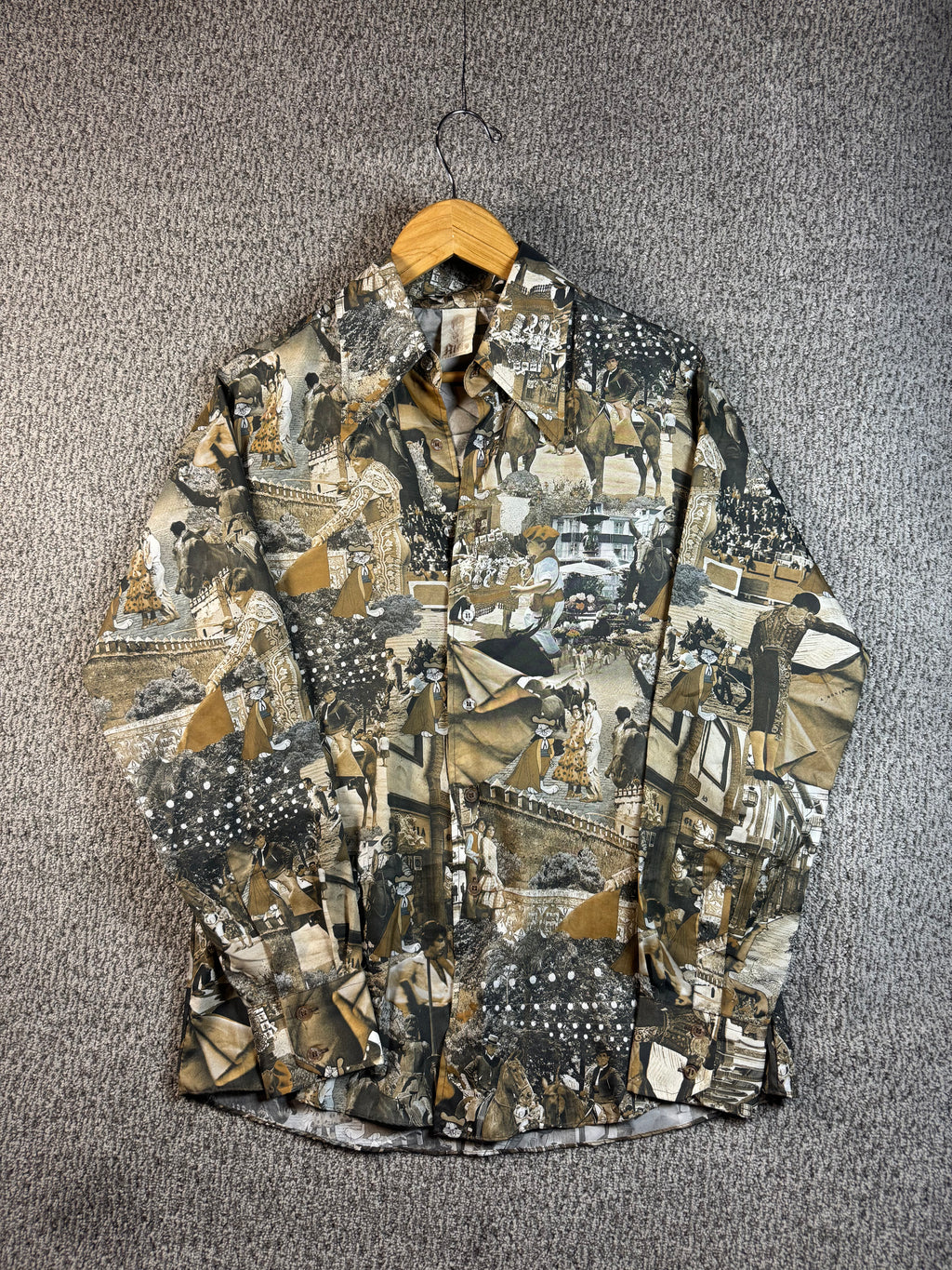 Men’s long sleeve button up