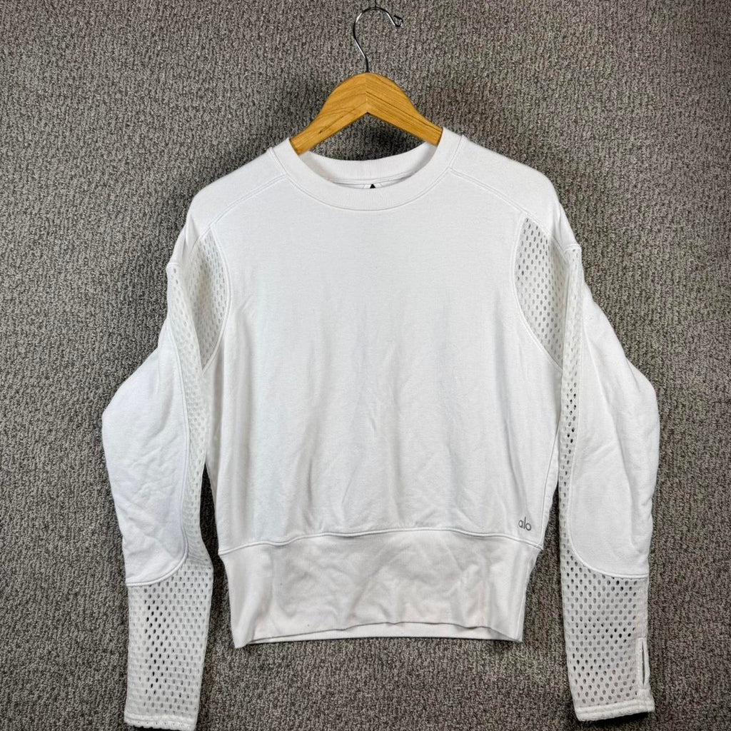 Athletic alo white pull
