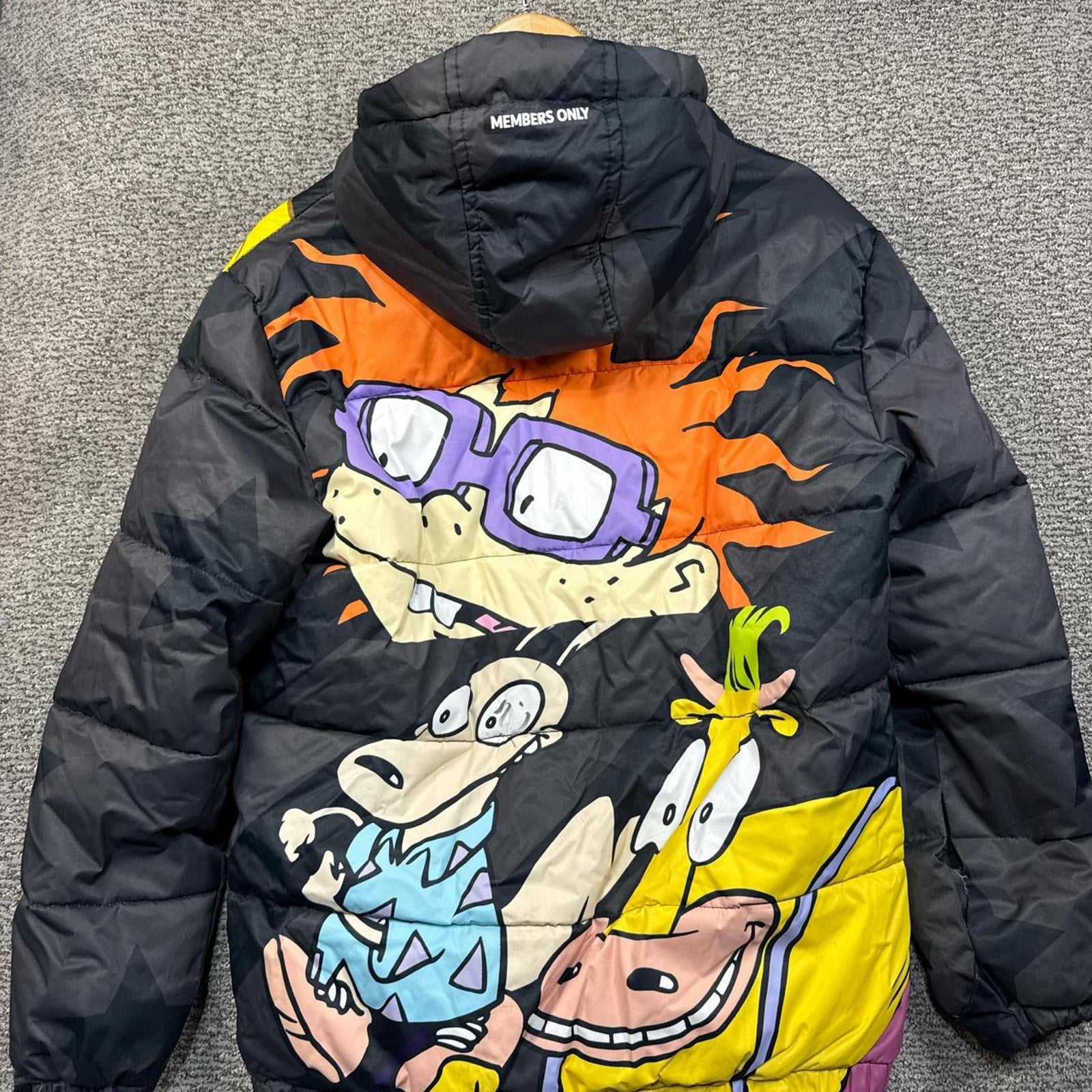 Nickelodeon puffer jacket in black