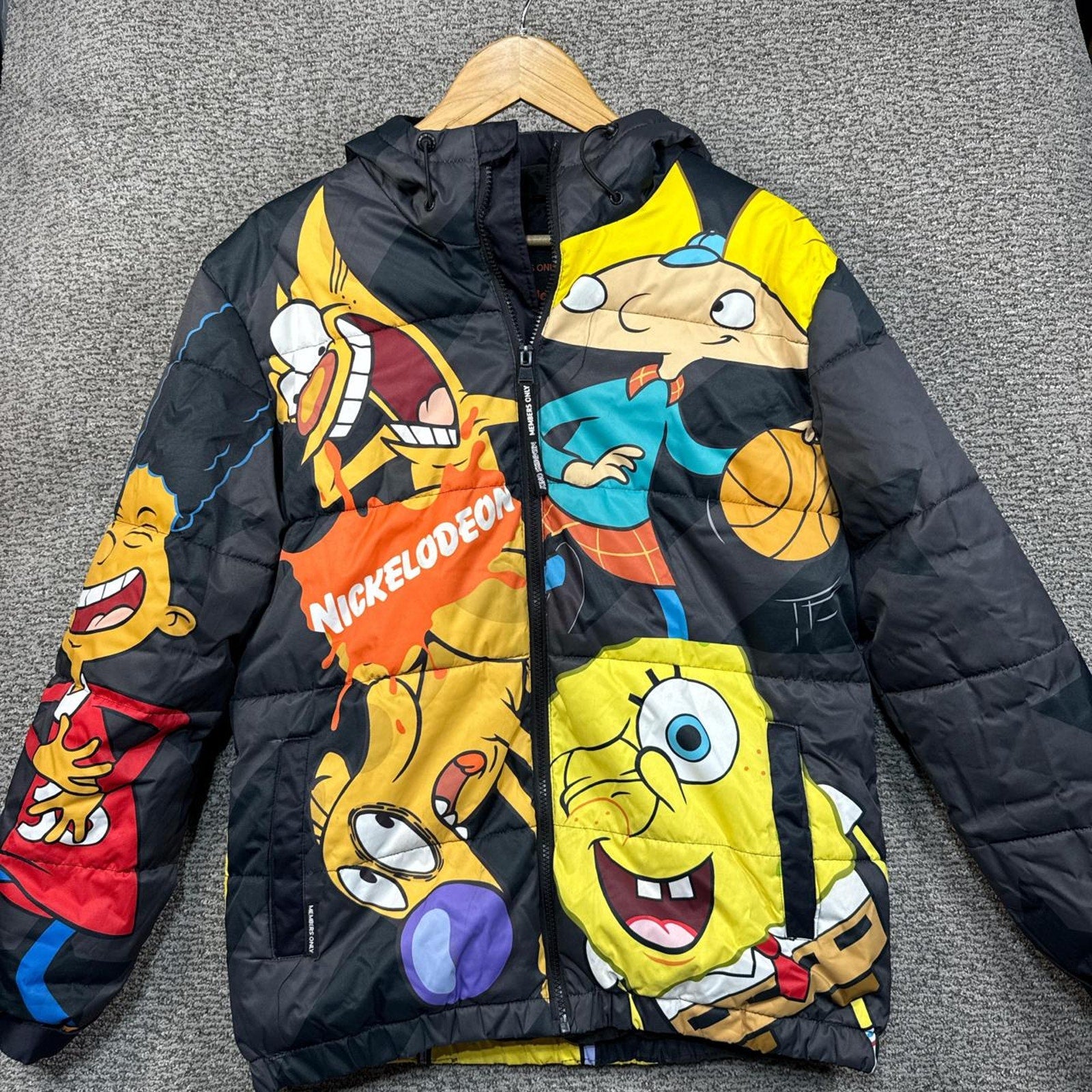 Nickelodeon puffer jacket in black
